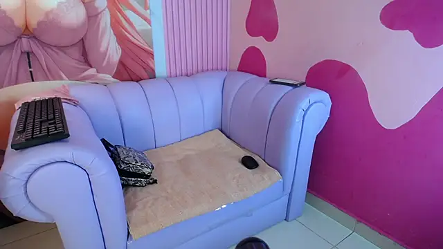 Siena Bouer online show from April 10, 2026, 3:35 am