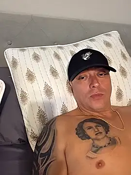 Snapshot of DoggiiDick chatting on February 28, 2026, 6:29 pm DoggiiDick online show from February 28, 2026, 6:29 pm