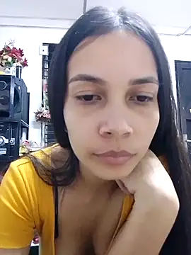 Snapshot of BiancaRoyale chatting on April 24, 2026, 7:10 am BiancaRoyale online show from April 24, 2026, 7:10 am