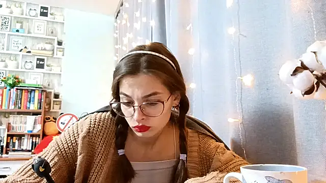 Snapshot of JInaMillsap chatting on February 28, 2026, 7:35 pm JInaMillsap online show from February 28, 2026, 7:35 pm