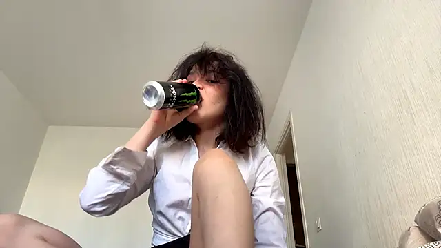 CartiBlue online show from April 15, 2026, 12:42 pm