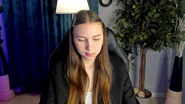 Snapshot of OliviaLang chatting on March 27, 2026, 11:33 am OliviaLang online show from March 27, 2026, 11:33 am