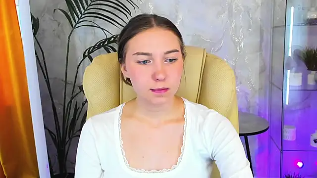 Snapshot of OliviaLang chatting on March 26, 2026, 11:30 am OliviaLang online show from March 26, 2026, 11:30 am