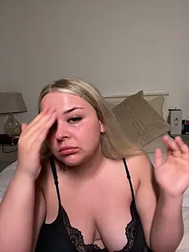 Goldieluxe online show from March 1, 2026, 9:59 pm