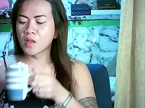 ur lovelychen online show from March 31, 2026, 4:47 am