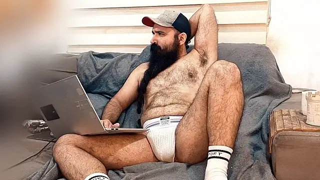 Snapshot of Barba_Negra_Fumador chatting on June 26, 2026, 1:00 am Barba Negra Fumador online show from June 26, 2026, 1:00 am
