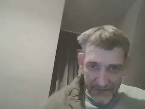 DOUBLETROUBLE7773 online show from March 25, 2026, 11:25 pm