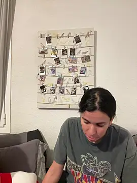 Genblan online show from April 4, 2026, 8:04 pm