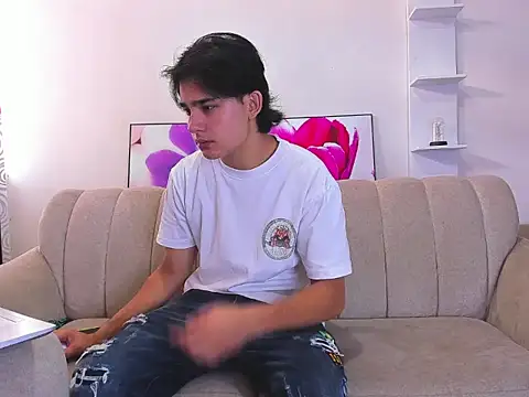 monky 0002 online show from April 7, 2026, 1:13 pm