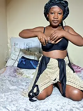 Snapshot of LillyXO2 chatting on June 29, 2026, 7:02 pm LillyXO2 online show from June 29, 2026, 7:02 pm