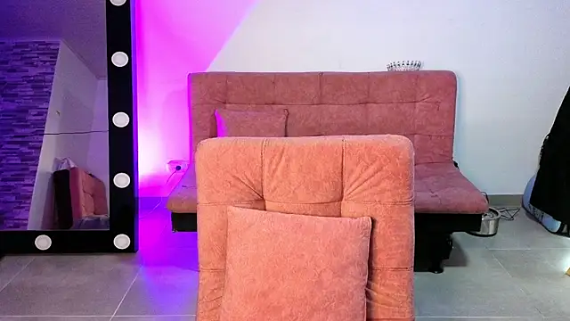 ashley-midnight online show from March 18, 2026, 5:14 pm