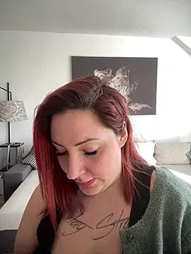 Snapshot of HotMerry chatting on March 2, 2026, 8:32 am HotMerry online show from March 2, 2026, 8:32 am