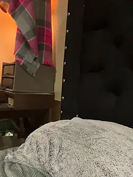 elizabeth200 online show from March 26, 2026, 1:37 am