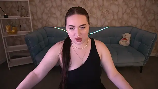 RapunzelAngel online show from May 26, 2026, 5:49 am