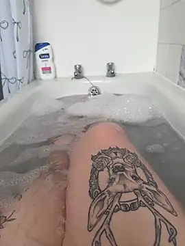 BeeMay22 online show from March 10, 2026, 9:35 am