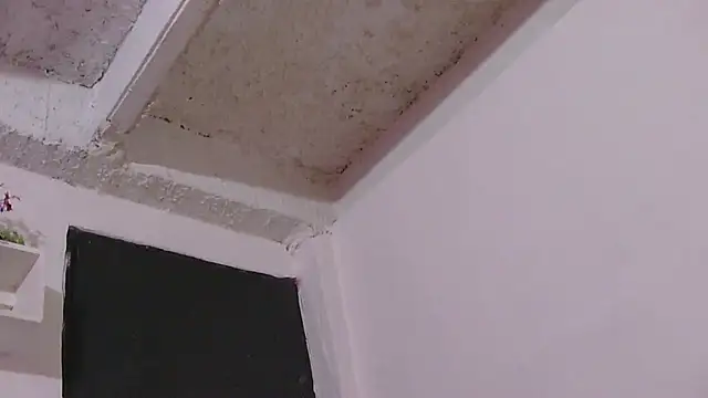 veronica moon8 online show from March 4, 2026, 7:43 pm