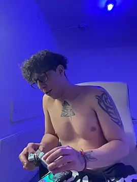 TitanNoir online show from March 12, 2026, 11:20 pm