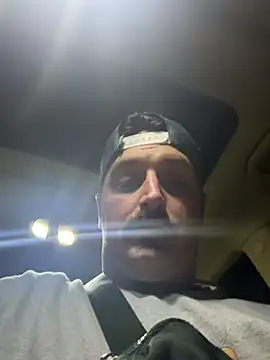 Snapshot of PoundedCajunGuy93 chatting on April 29, 2026, 8:29 am PoundedCajunGuy93 online show from April 29, 2026, 8:29 am