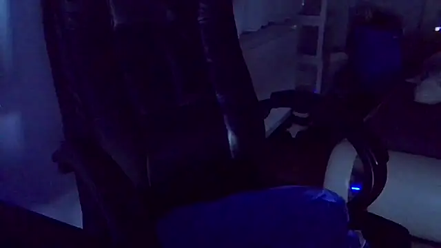 Snapshot of freklogas chatting on April 19, 2026, 5:36 pm freklogas online show from April 19, 2026, 5:36 pm