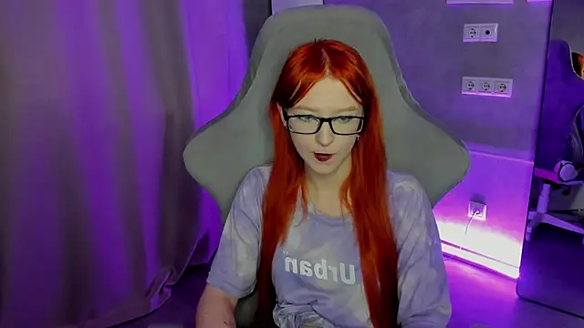 Emma Dusk online show from March 27, 2026, 1:03 am