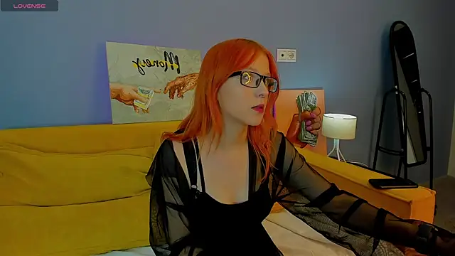 Emma Dusk online show from March 9, 2026, 9:02 am