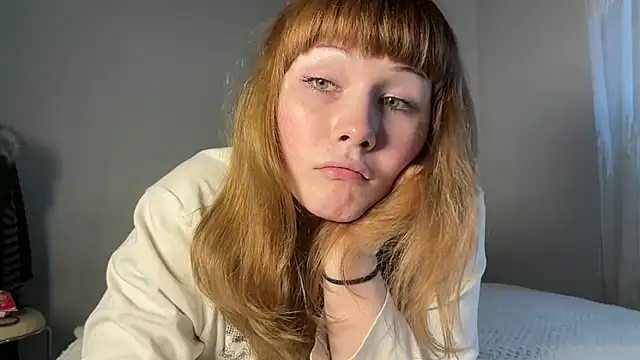 Snapshot of AlexaGudz chatting on June 10, 2026, 12:06 pm AlexaGudz online show from June 10, 2026, 12:06 pm