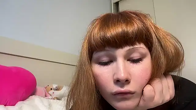 Snapshot of AlexaGudz chatting on June 6, 2026, 10:53 am AlexaGudz online show from June 6, 2026, 10:53 am