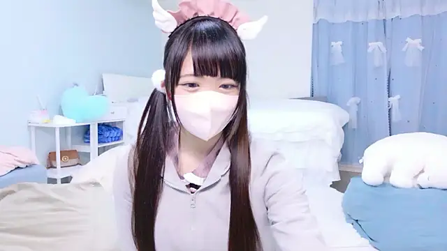 Snapshot of Hime_na chatting on May 28, 2026, 12:33 pm Hime na online show from May 28, 2026, 12:33 pm