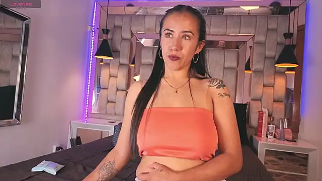 dafneblase online show from March 19, 2026, 2:17 pm