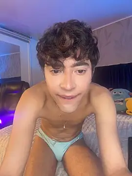 MatthewMoore  online show from March 29, 2026, 12:45 am