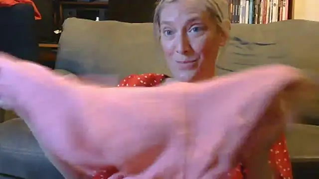 Snapshot of MistyMountains96 chatting on June 11, 2026, 3:47 am MistyMountains96 online show from June 11, 2026, 3:47 am