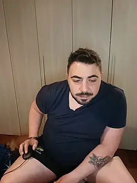bear skinny online show from May 19, 2026, 4:47 pm