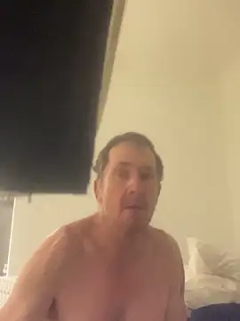 Snapshot of MrBombasticxxx chatting on May 14, 2026, 7:33 pm MrBombasticxxx online show from May 14, 2026, 7:33 pm