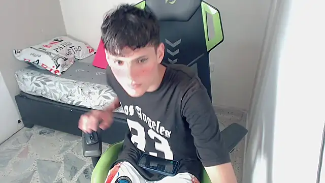 Pablito junior online show from April 12, 2026, 3:43 am