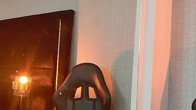 EllaEvanzz online show from March 24, 2026, 11:38 pm