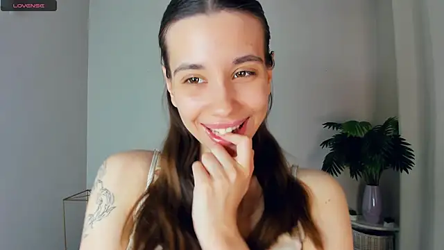 LaceyLettman online show from April 2, 2026, 1:40 pm