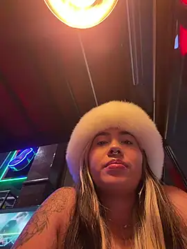 Snapshot of ManuelaVeeleez chatting on July 19, 2026, 1:58 am ManuelaVeeleez online show from July 19, 2026, 1:58 am