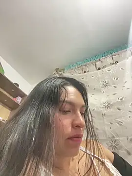 SweetCherry   online show from May 9, 2026, 11:19 pm