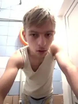 Snapshot of Loshka19 chatting on March 5, 2026, 2:13 pm Loshka19 online show from March 5, 2026, 2:13 pm