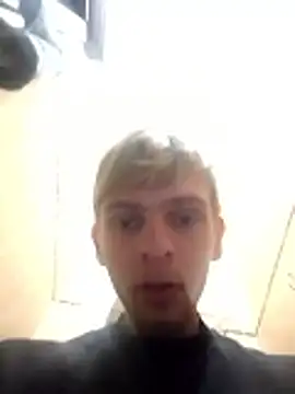 Snapshot of Loshka19 chatting on April 10, 2026, 2:02 pm Loshka19 online show from April 10, 2026, 2:02 pm
