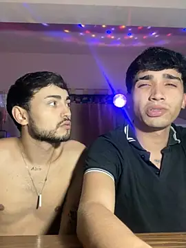 Lucasss2204 online show from April 3, 2026, 4:41 am