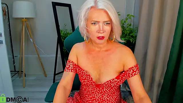 Snapshot of Ledi_Luna chatting on June 11, 2026, 8:44 am Ledi Luna online show from June 11, 2026, 8:44 am
