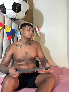 Snapshot of Axell_king07 chatting on June 19, 2026, 11:49 am Axell king07 online show from June 19, 2026, 11:49 am