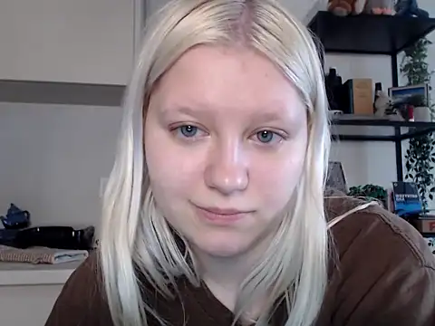 LenaSecret19 online show from April 8, 2026, 5:42 am