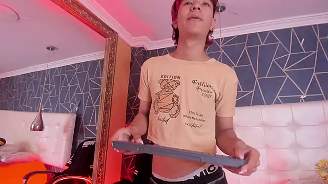 ChritianDowney online show from March 25, 2026, 3:50 am