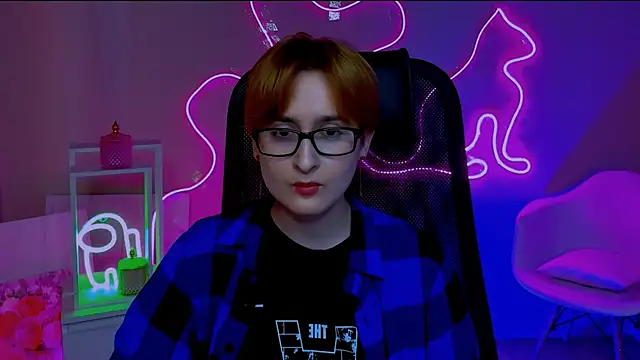 LixeLuna online show from April 4, 2026, 6:31 am