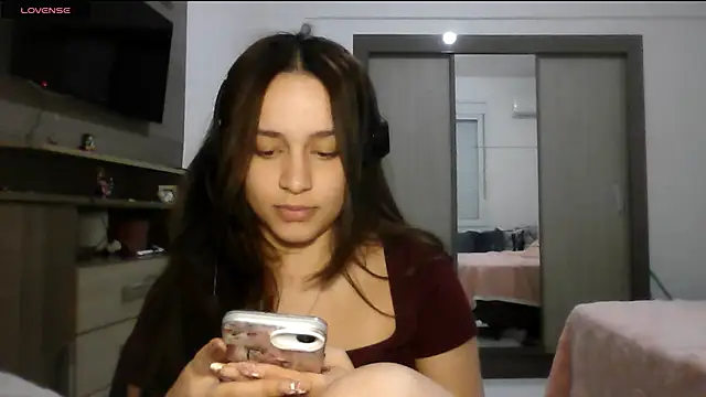 Willowlk online show from April 14, 2026, 11:21 pm