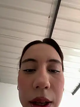 Nicole Cute04 online show from March 5, 2026, 7:43 pm