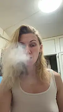 Snapshot of Secret_Ladyx chatting on May 17, 2026, 5:51 am Secret Ladyx online show from May 17, 2026, 5:51 am