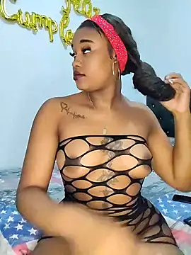 KendallJanner online show from April 16, 2026, 4:19 pm